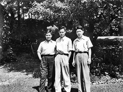 舍我其誰報國志，碧血丹心愛國情